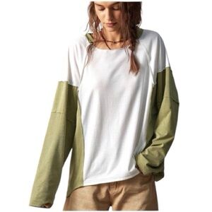 Boutique oversized color block tee